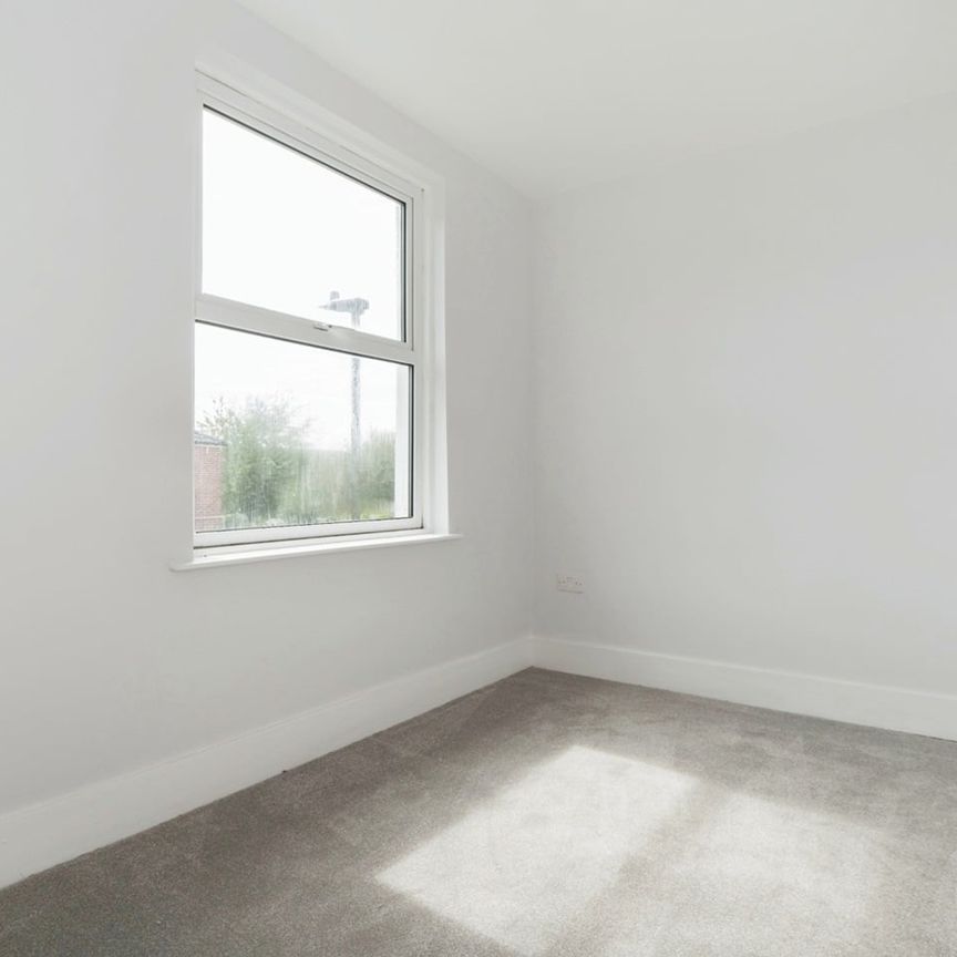1 Bed Flat, Ludlow Road, SO19 - Photo 1