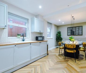 1 bedroom in a house share to rent - Photo 3