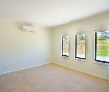 Brand New, Never Lived in 4 Bedroom Home - Photo 4