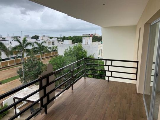 REF. 1734/538 - Departamento en Renta 2 recs, 2 baños Residencial Arbolada, Av. Huayacán, Cancún - Foto 1