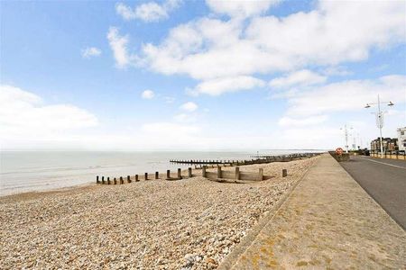 The Steyne, Bognor Regis, PO21 - Photo 4