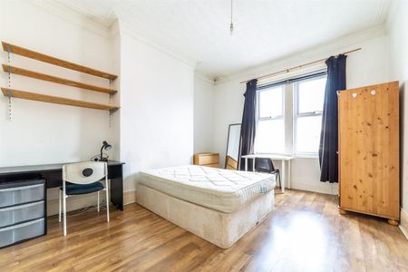 3 bed flat to rent in Ancrum Street, Spital Tongues, NE2 - Photo 3