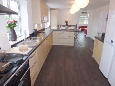 Tolstoi Road, Poole, Dorset, BH14 0QJ - Photo 4