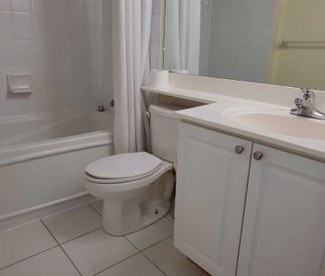 For Lease - 33 Elm Drive Unit# 807, Mississauga, Ontario - Photo 5