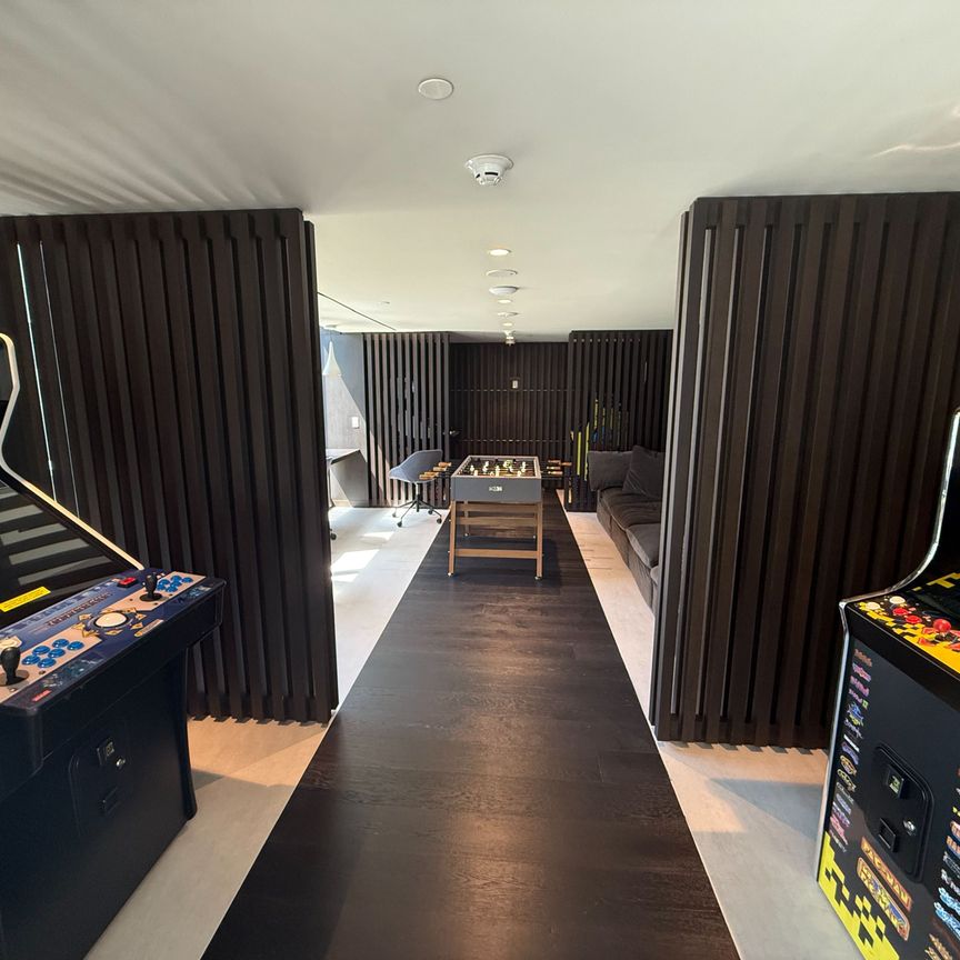 For Lease - 55 Cooper Street Unit# 6805, Toronto, Ontario - Photo 1