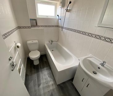 2 bedroom terraced house to rent - Photo 5