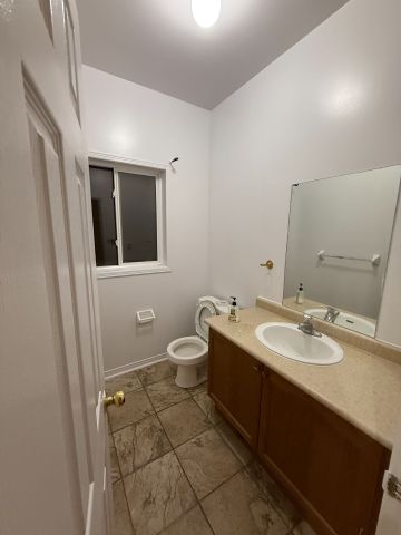 For Lease - 14 Owens Road, Brampton, Ontario - Photo 2