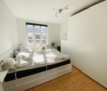 Dejlig 3-værelses lejlighed med altan - Foto 1