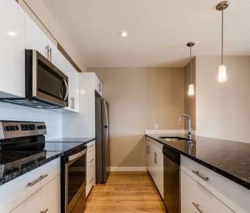 Nautical Luxury Suites at Summerside - Photo 6