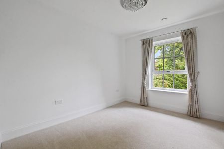 2 bedroom retirement property to rent - Photo 4