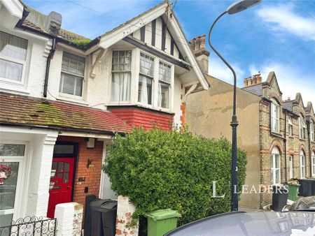 2 bedroom flat to rent - Photo 4