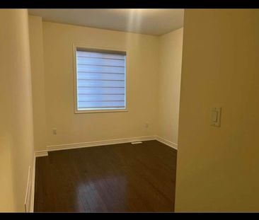 For Lease - 55 Cobriza Crescent Unit# Upper, Brampton, Ontario - Photo 3