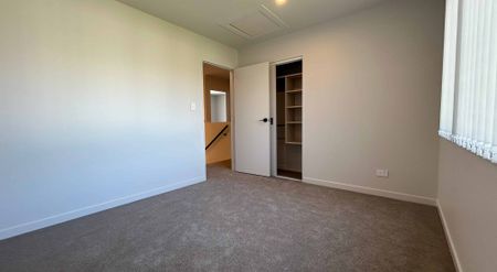 Modern Family Living in Prime Location - Photo 4