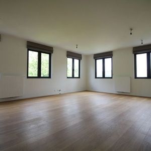 Duplex te huur in Brussel voor € 2.600 met 4 slaapkamers - Photo 3