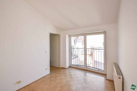 Helle 3-Zimmer-Dachgeschoß-Wohnung mit Blick auf die Votivkirche - Foto 2