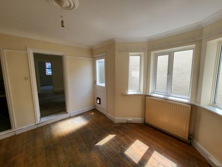 3 Bedroom Terraced for Rent - Photo 4