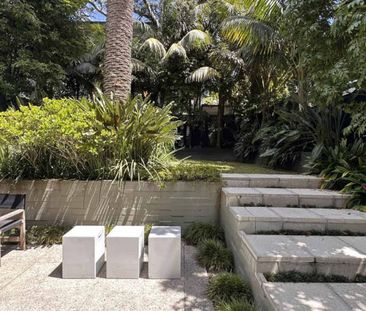 Spacious and low maintenance - Photo 2