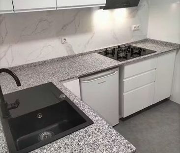 Plaça d'Hondures, Valencia, Valencian Community 46022 - Photo 3