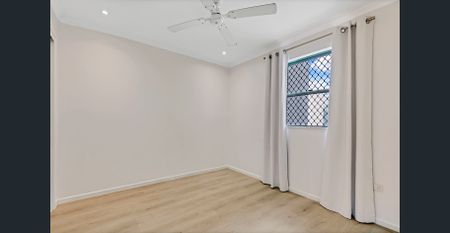 Freshly renovated unit in prestigious Cotton Tree area - Photo 2