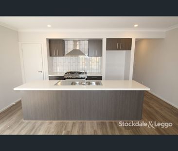 31 Clover Drive, Rockbank, Vic 3335 - Photo 1