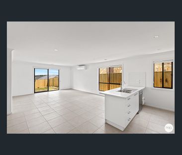 LOVELY 4 BEDROOM HOME IN WINTER VALLEY - Photo 5