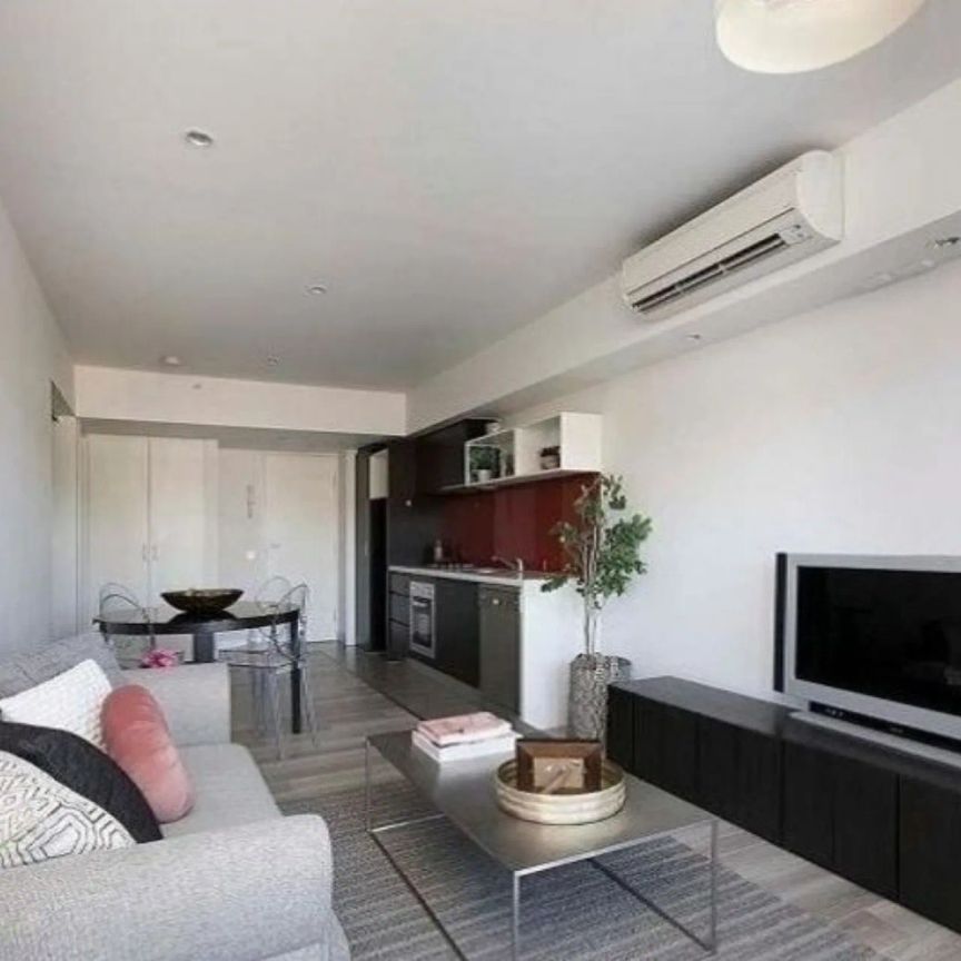 Modern With Private Outdoor Space - Photo 1