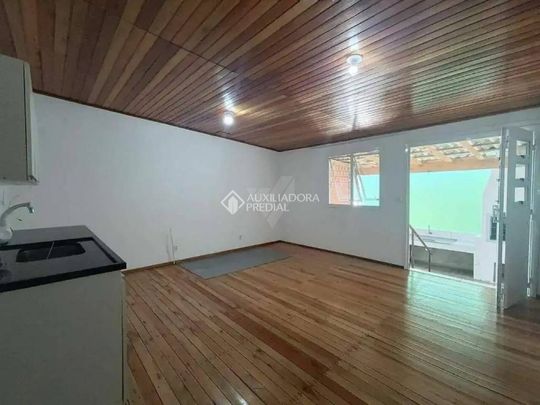 Casa com 2 quartos e 80m² para alugar em Rincão da Madalena, Gravataí. - Foto 1