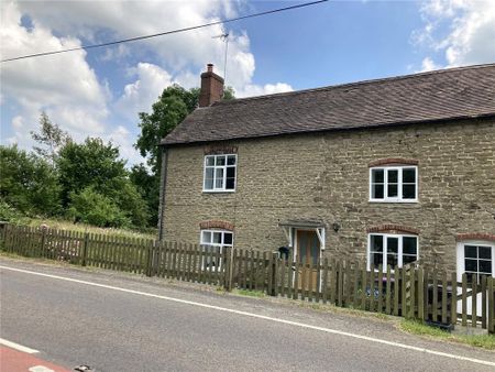 2 bedroom semi-detached house to rent - Photo 4