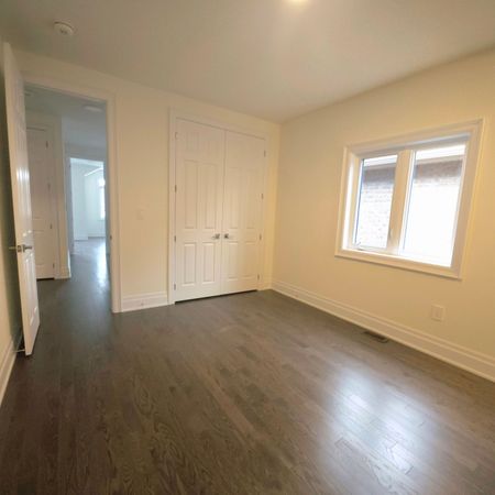 For Lease - 226 Archerhill Circle, Aurora, Ontario - Photo 4