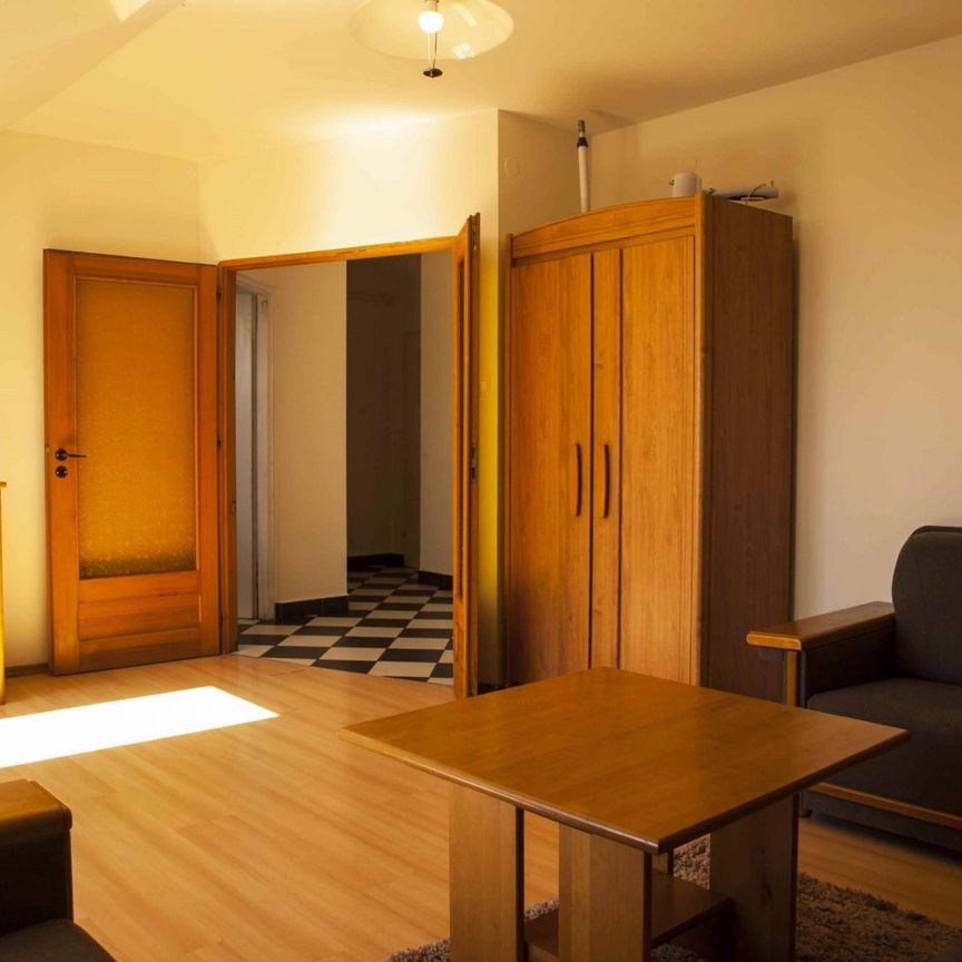 Wynajem 54m2, 1500zł + czynsz 400 zł + MEDIA Częstochówka-Parkitka - Zdjęcie 1