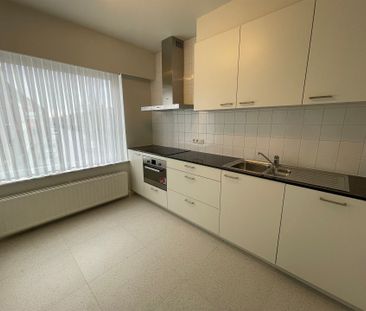 Ruim en lichtrijk 2-slaapkamerappartement met terras en garage in M... - Photo 6
