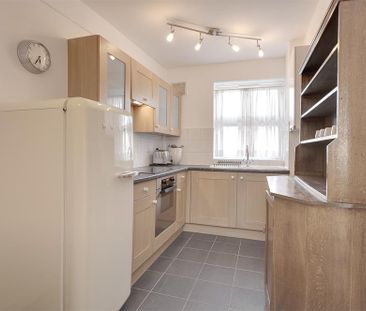 2 bedroom duplex to rent - Photo 4