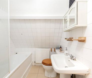 Streatham High Road, Streatham, SW16, London - Photo 2