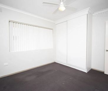 2 / 28 Higgins Avenue, Wagga Wagga NSW 2650 - Photo 4