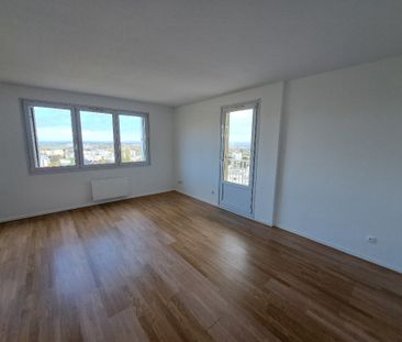 Location Appartement 3 pièces 68m² - Photo 2