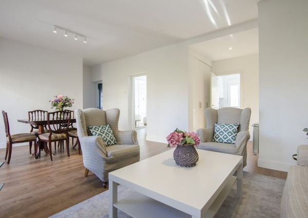 Calle de Fortunata y Jacinta, Madrid, Community of Madrid 28020