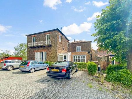 Littleport Street, Eastgate House, PE30 - Photo 2