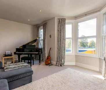 4 bedroom maisonette to rent - Photo 4