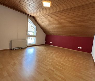 5.5-Zimmer-Dachwohnung mit 153 m², Terrasse und Garage im Zentrum v... - Photo 5