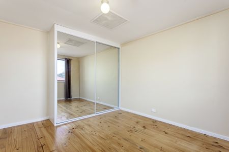 26 Jalanga Crescent, Aranda ACT, Belconnen - Photo 2