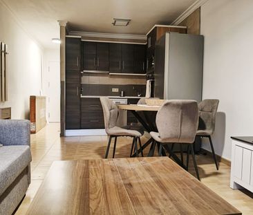 Alquiler de piso en Av Roca De La, 3 - Photo 2