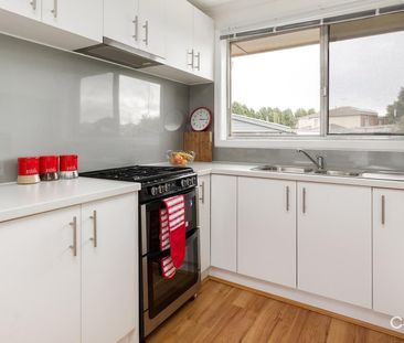 1 Mckay Court, Dandenong North VIC 3175 - House For Rent | Domain - Photo 1