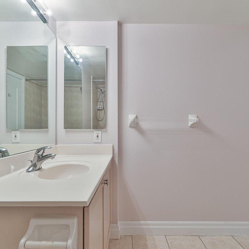 For Lease - 2121 Lakeshore Boulevard Unit# 1404, Toronto, Ontario - Photo 1