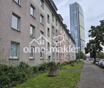 Dachgeschosswohnung in Düsseldorf (Mörsenbroich) - Photo 1