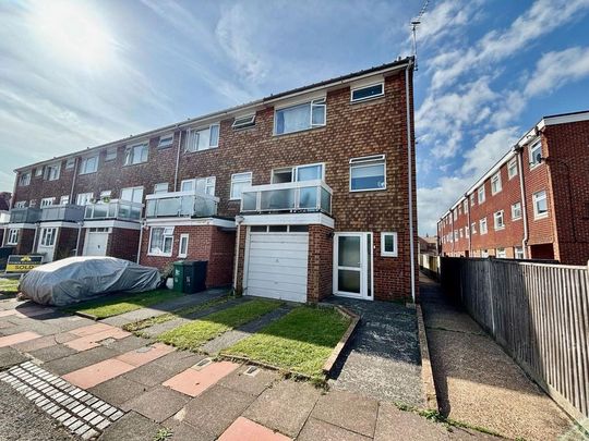 3 bedroom townhouse to rent - Photo 1