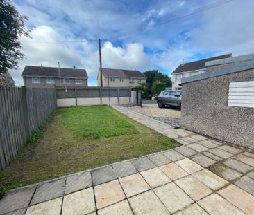 Bwlch Crescent, Neath, SA11 - Photo 2