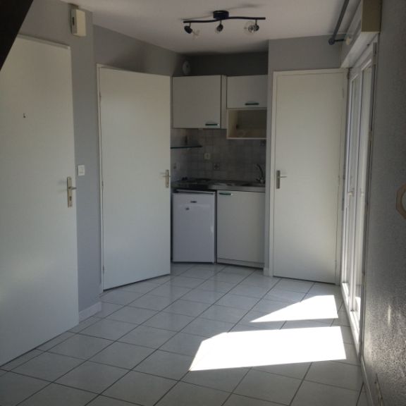 Location Appartement 1 pièce 31m² RENNES 35000 - Photo 1