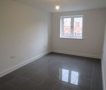 Clay Lane, Fishbourne, Chichester - Photo 4