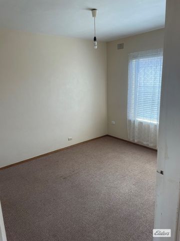 Large 2 bedroom CBD apartment - Photo 5