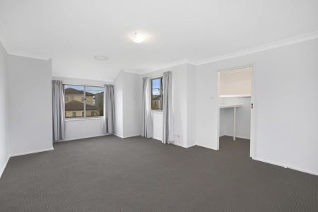 Rejuvenated Large Family Beachside Home with Water Views. Pet friendly. - Photo 3